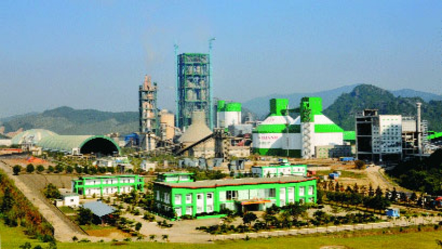 Party leader visits Nghi Son economic zone