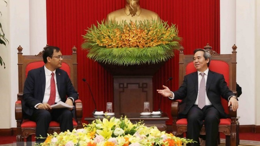 Vietnam consistently facilitates investors’ development: Party official
