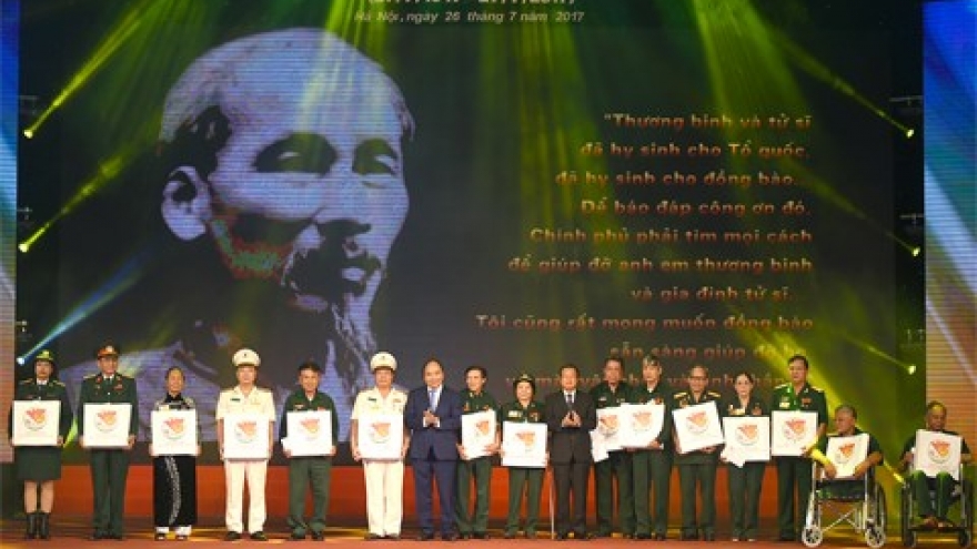 PM asks for more efforts to care for revolution contributors