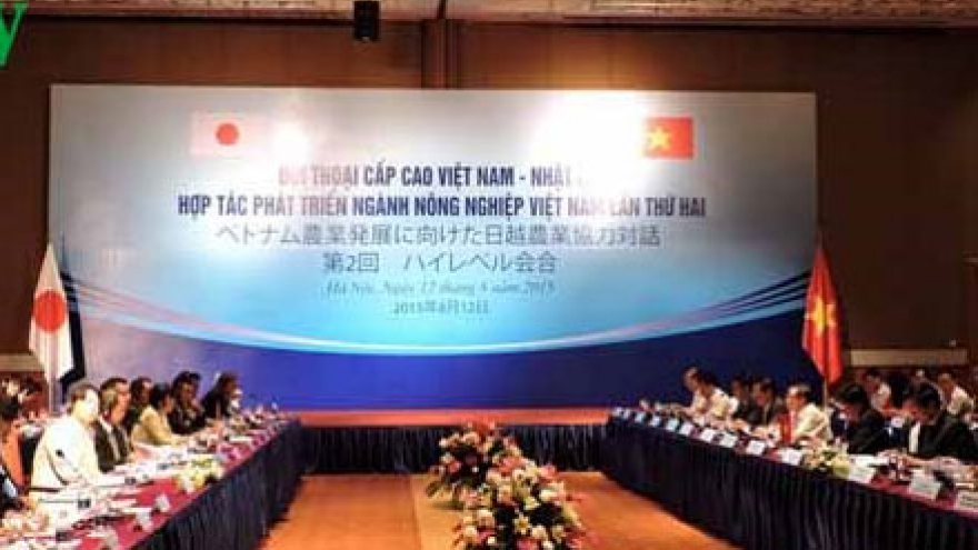 Vietnam, Japan meet for trade talks in Hanoi