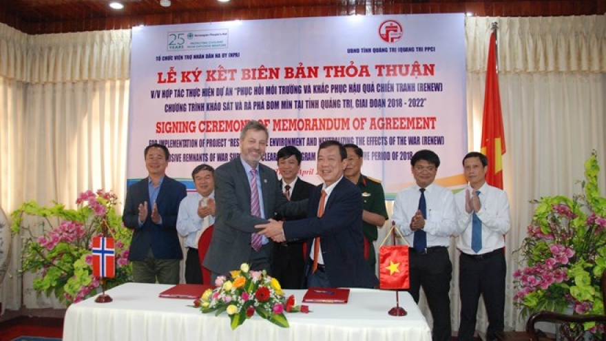 Norway helps Quang Tri tackle consequences of bombs, mines