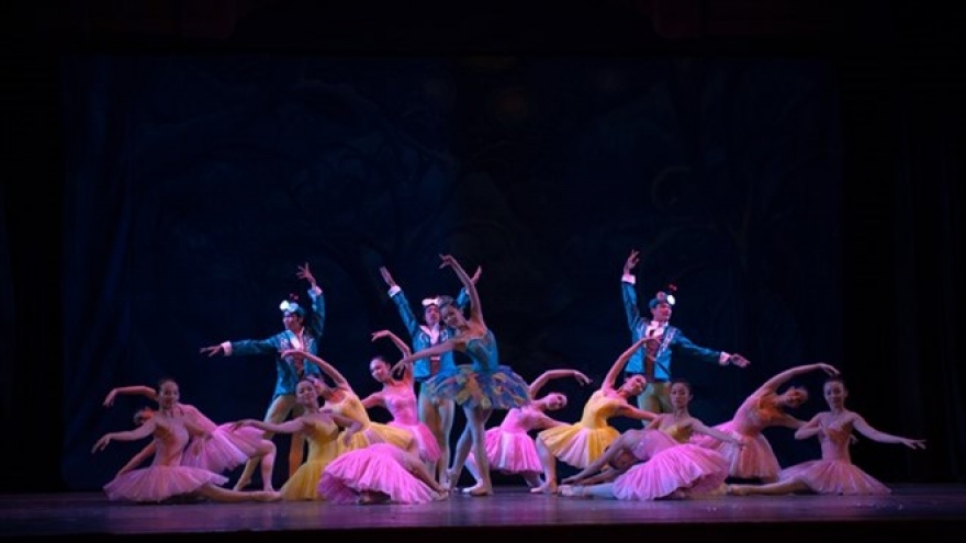 Int’l Nutcracker to run in HCM City