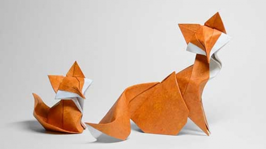 Fascinating paper sculptures by Quyet Hoang Tien