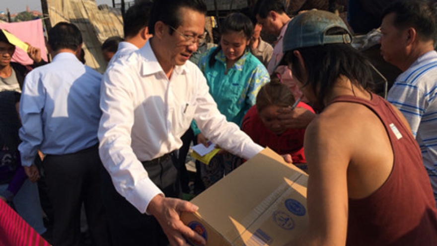 Emergency relief for OVs victims of fire in Cambodia 