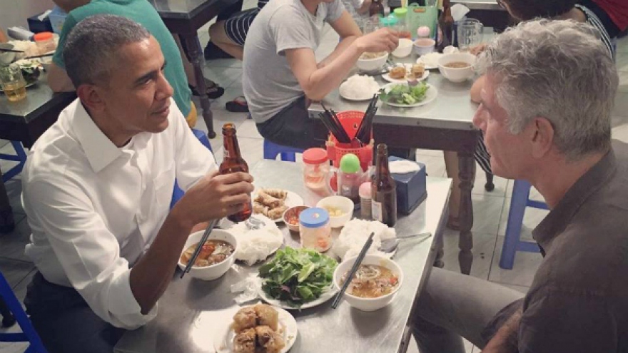Celebrity chef relives Obama's street food experience in Hanoi