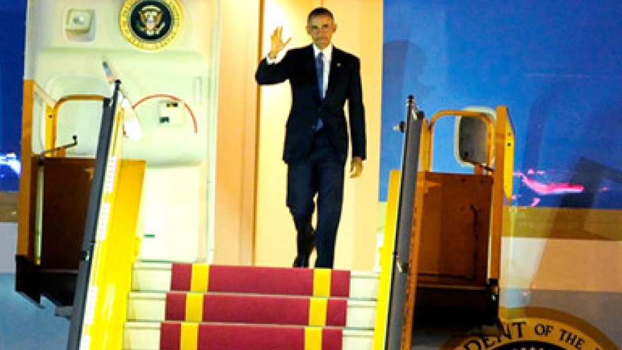 President Obama begins Vietnam visit