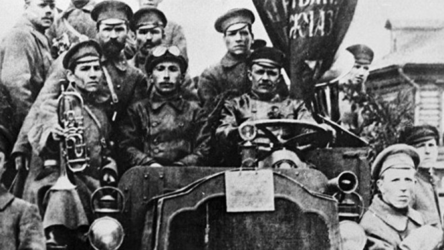 Activities mark 100th anniversary of Russian October Revolution