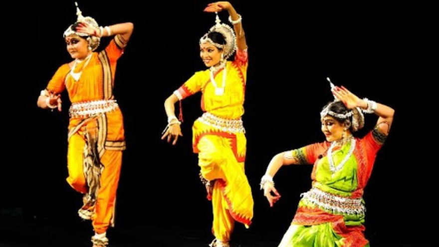 Indian dance troupe to perform in Vietnam