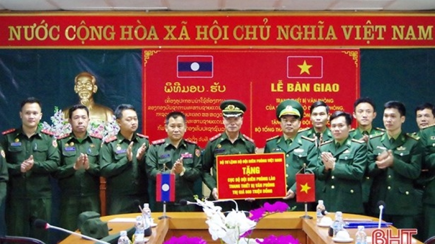 Office equipment handed over to Lao border guards