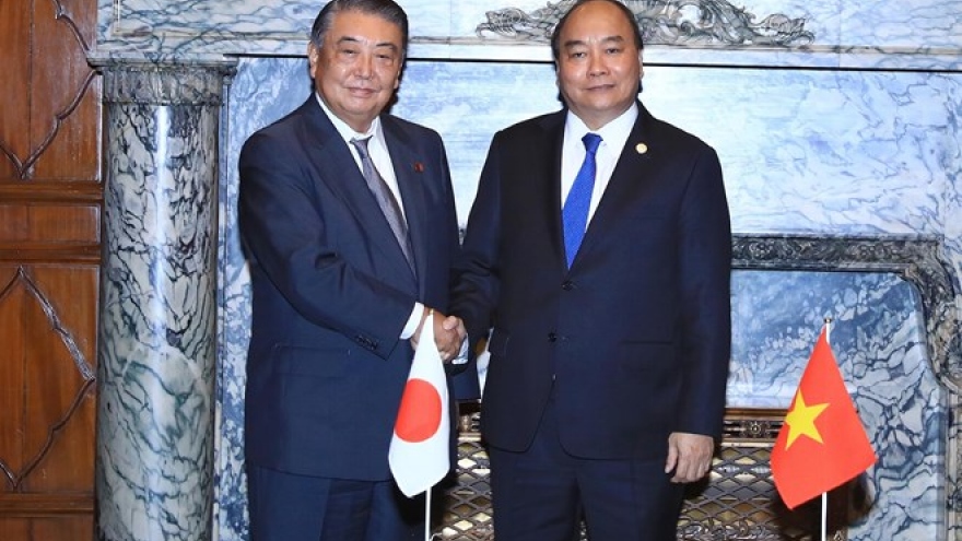PM Phuc meets with leaders of Japanese parliament