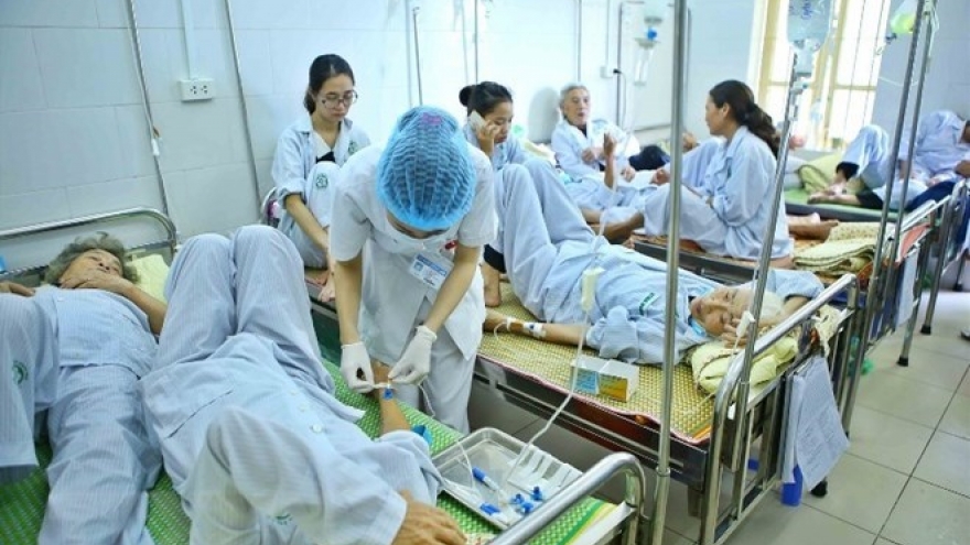 Overcrowding strains HCM City hospitals, doctors