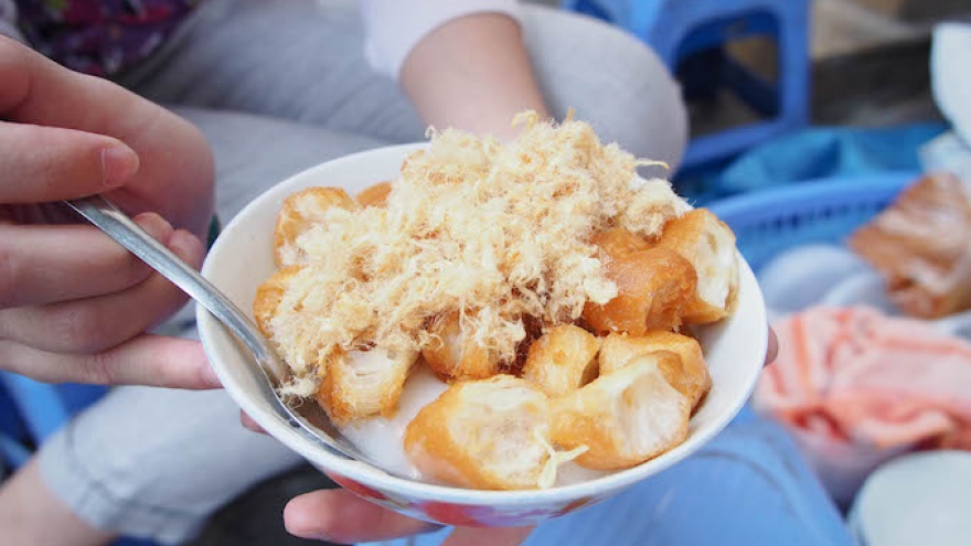 Reviving the legacy of Hanoi pensioner's rib congee