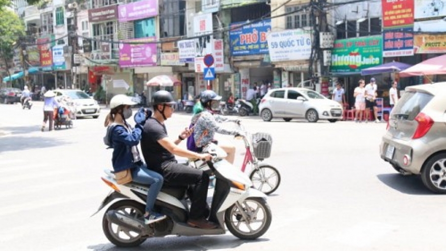 Police in Vietnamese province start fining those playing Pokémon Go while driving