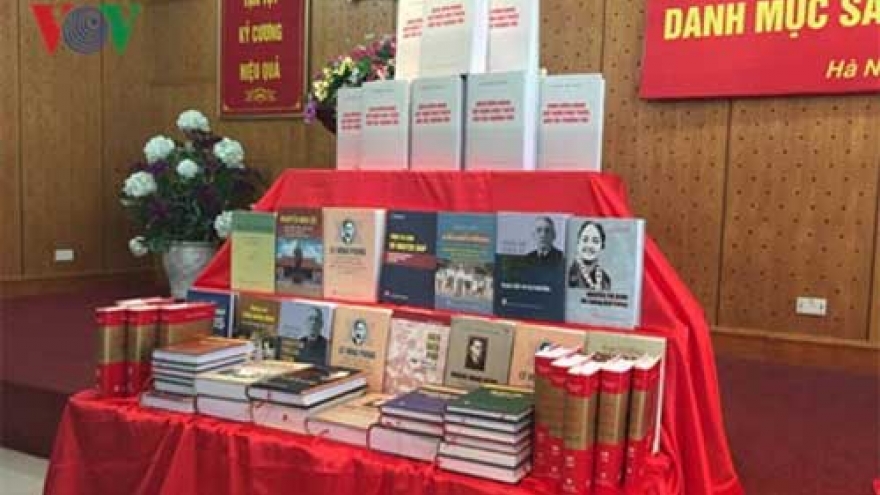 Books on Vietnamese Party and leaders make debut