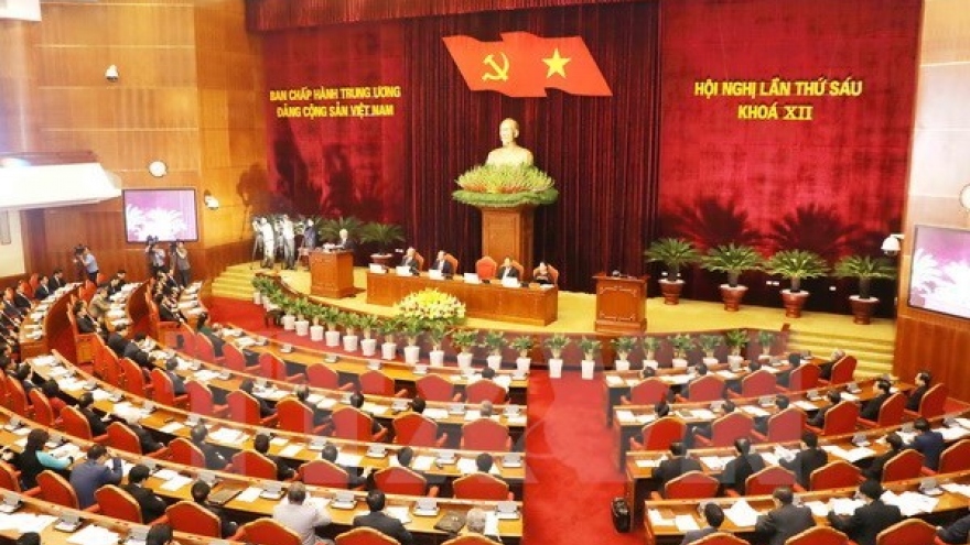 Party Central Committee continue discussing socio-economic affairs