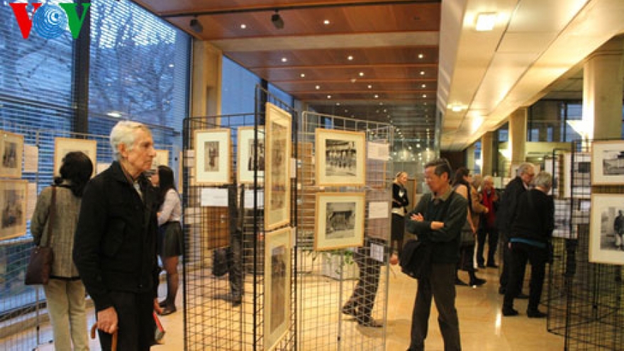 Photos of Vietnam on exhibit in Paris