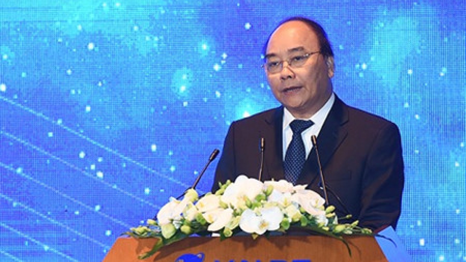 VNPT urged to become a leader in telecom market
