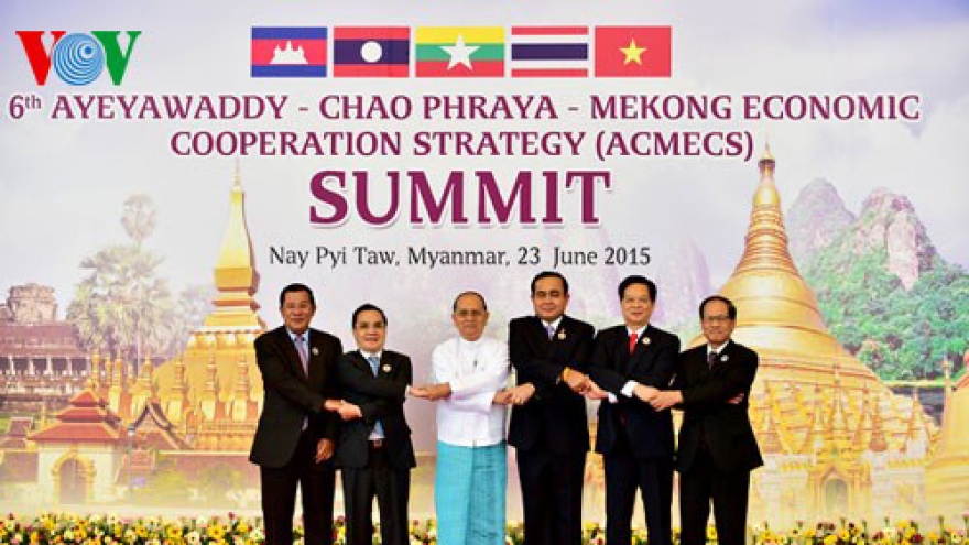 PM Dung: Vietnam always welcomes foreign businesses