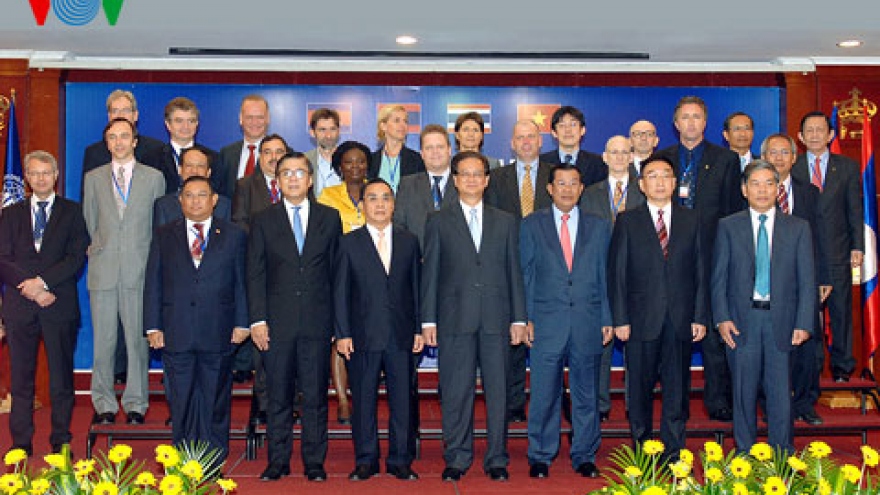 Vietnam commits to closer cooperation with MRC states