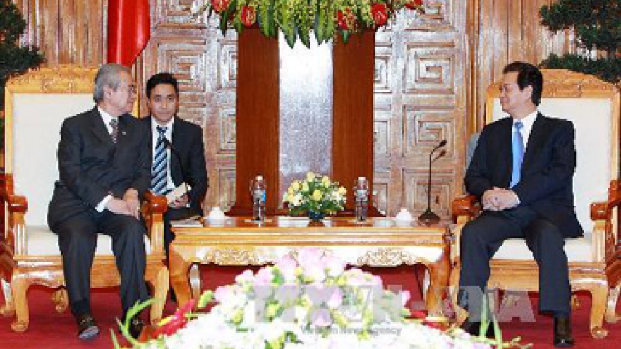 PM encourages Malaysian investment