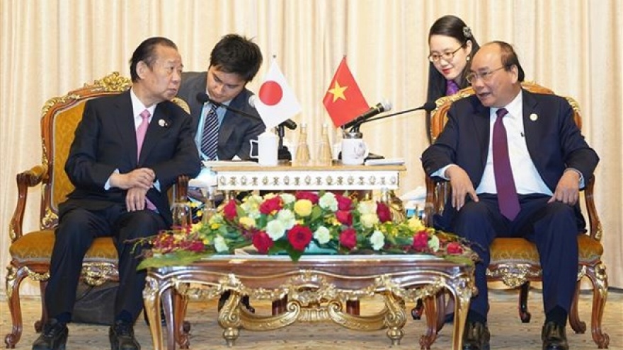 PM meets Japanese ruling party chief on BRF sidelines