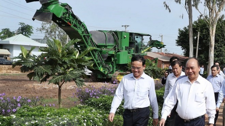 
        PM visits high-tech agricultural models in Tay Ninh
                              