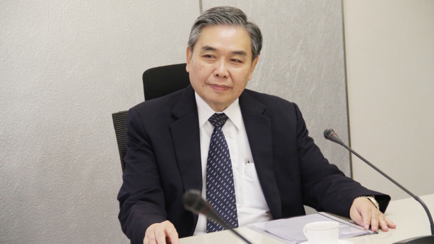 
        Govt hopes more people will adopt Prompt Pay e-payment method
                              