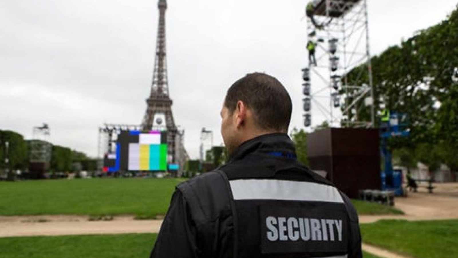 France tightens security to address hooligan fights at Euro 2016