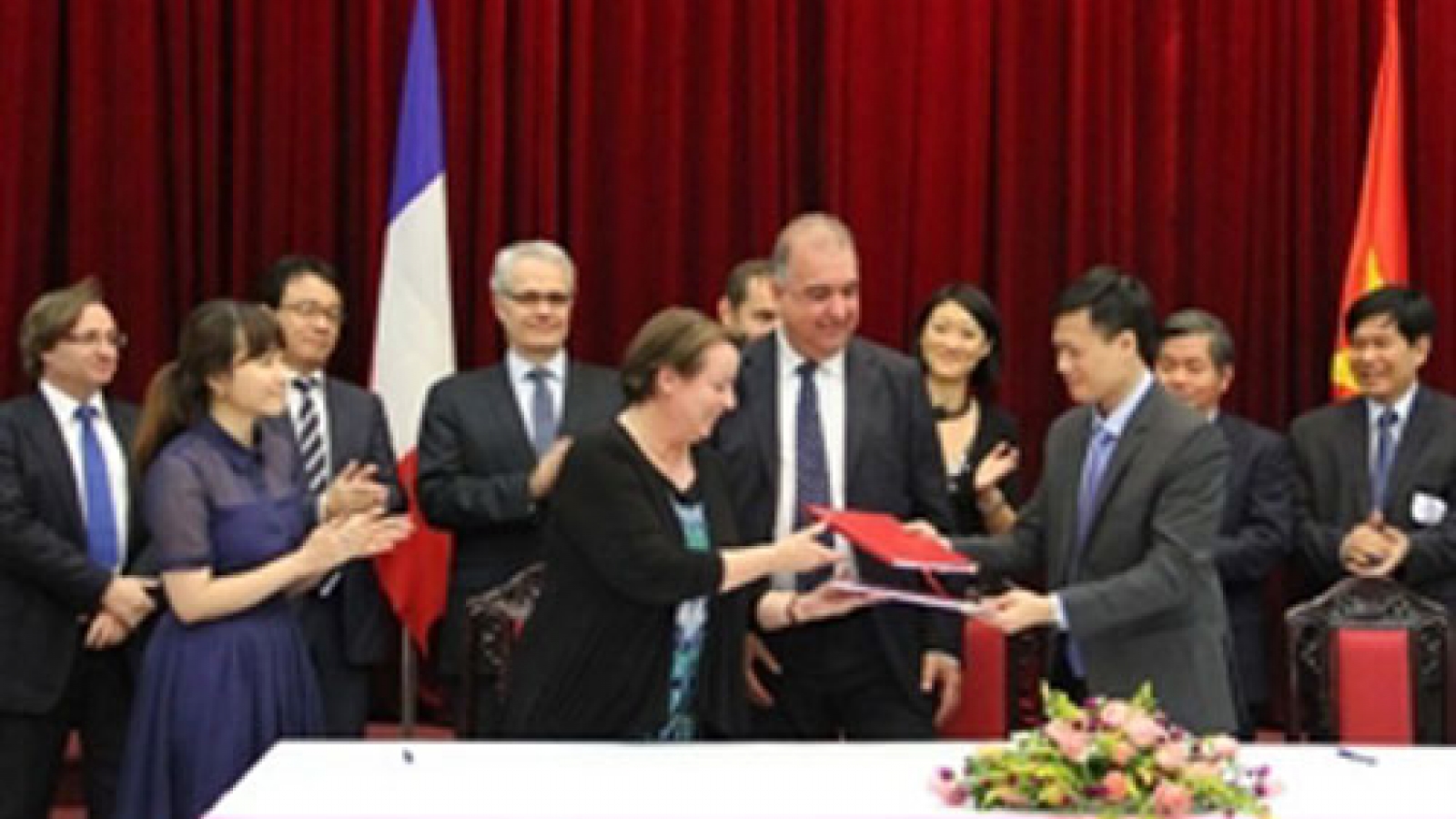 France helps Vietnam develop PPP projects