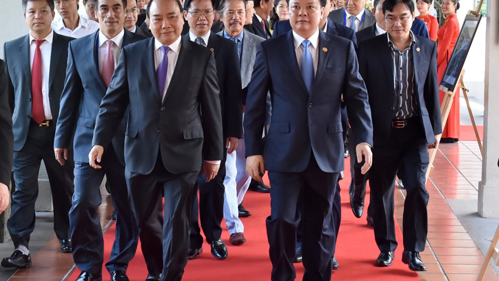 PM Phuc underscores growing protectionism to APEC 