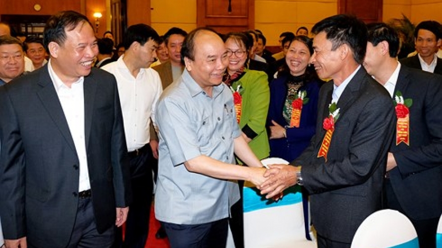 Government leader holds dialogue with farmers