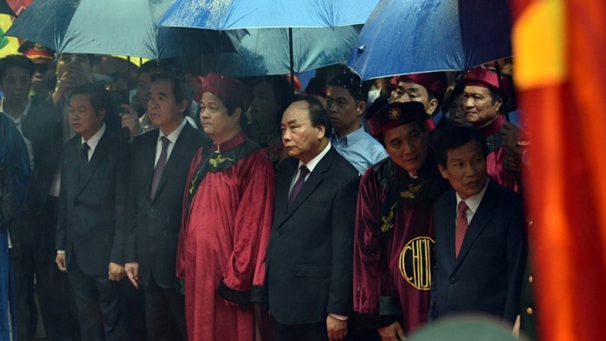PM Phuc leads tributes to Hung Kings