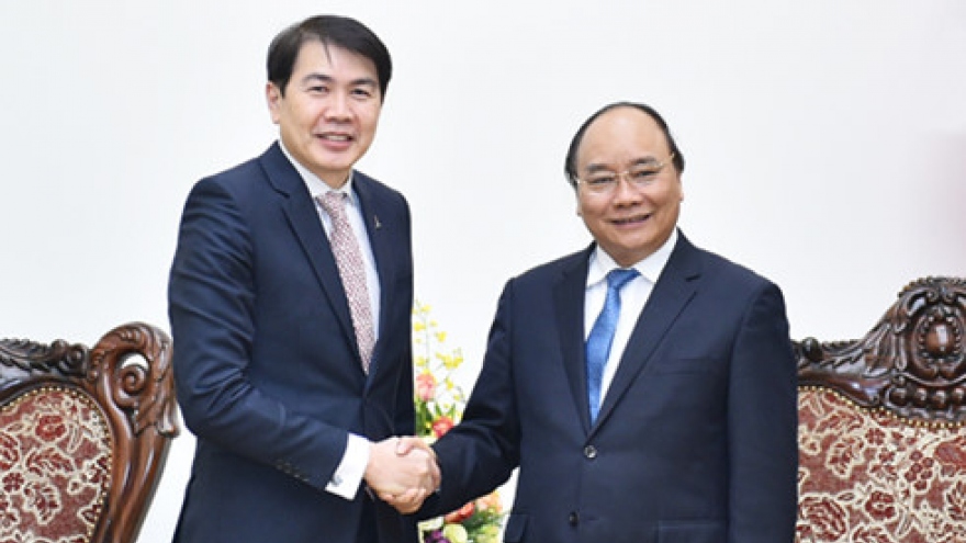 Government leader hosts Singapore's CEO of CapitaLand 