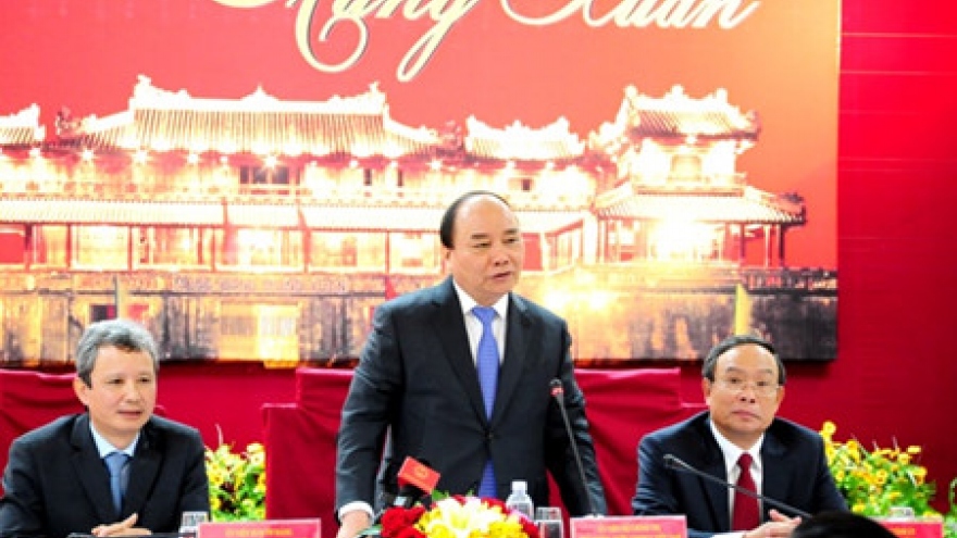 PM Phuc pays Tet visit to Thua Thien Hue