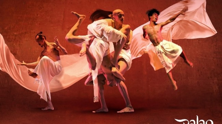 Contemporary choreography featuring Cham ethnic culture debuts