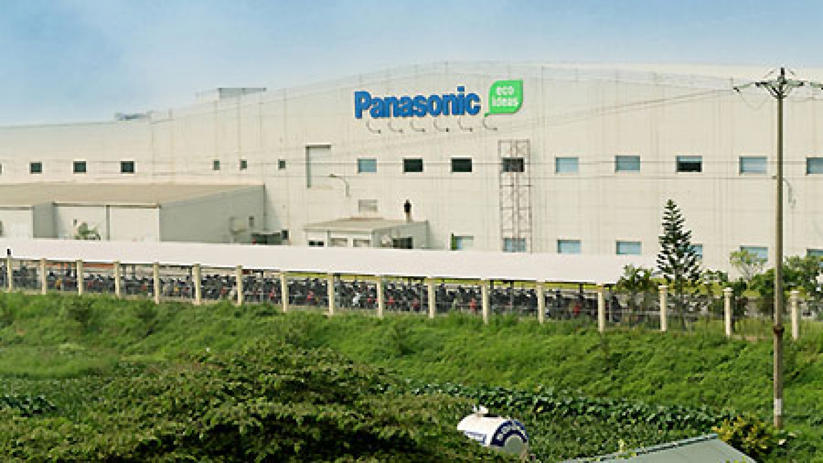 Panasonic considers investing more in Vietnam
