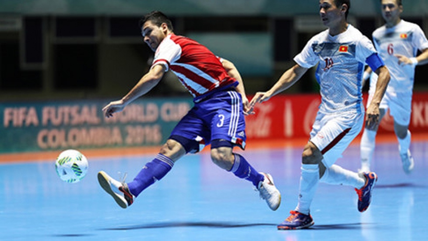 
        Vietnam loses to Paraguay in Futsal World Cup opener 
                              