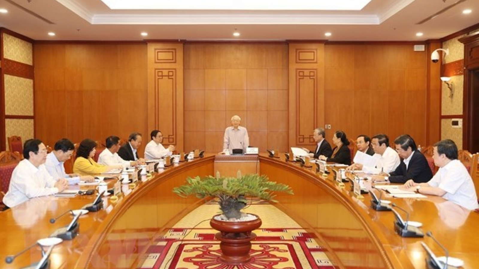 Top leader stresses strategic-level personnel planning