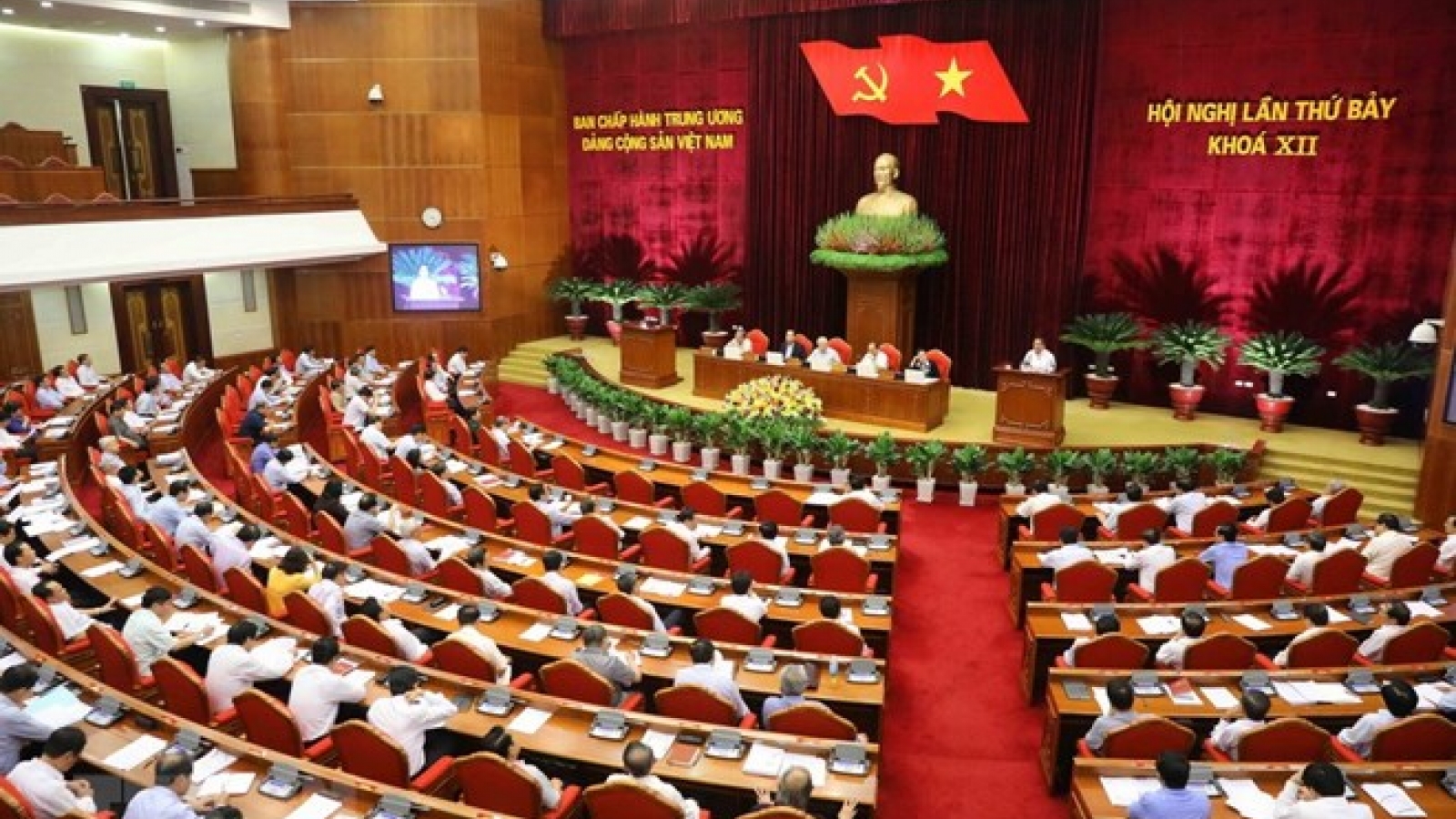 Issues discussed by Party Central Committee draw public concern