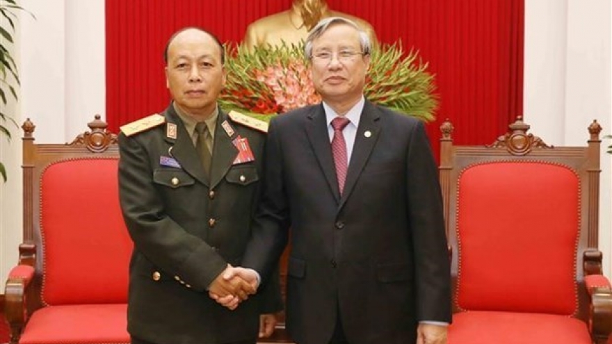 Party official: Vietnam will do best to foster ties with Laos
