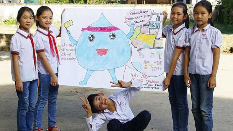 Suntory helps students improve water awareness 