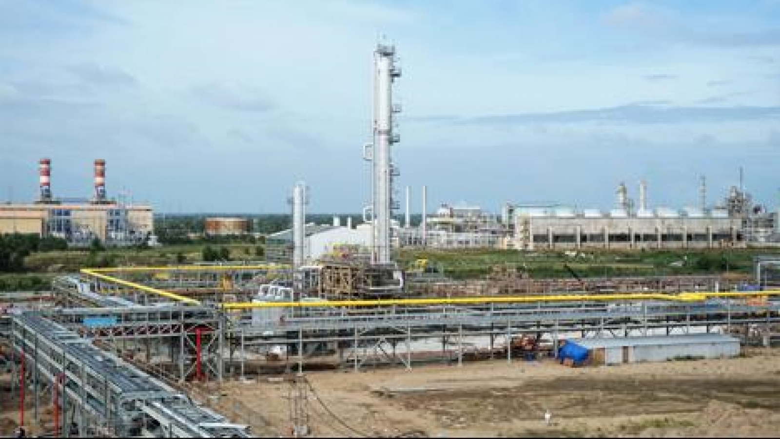 PetroVietnam surpasses business targets in Q1