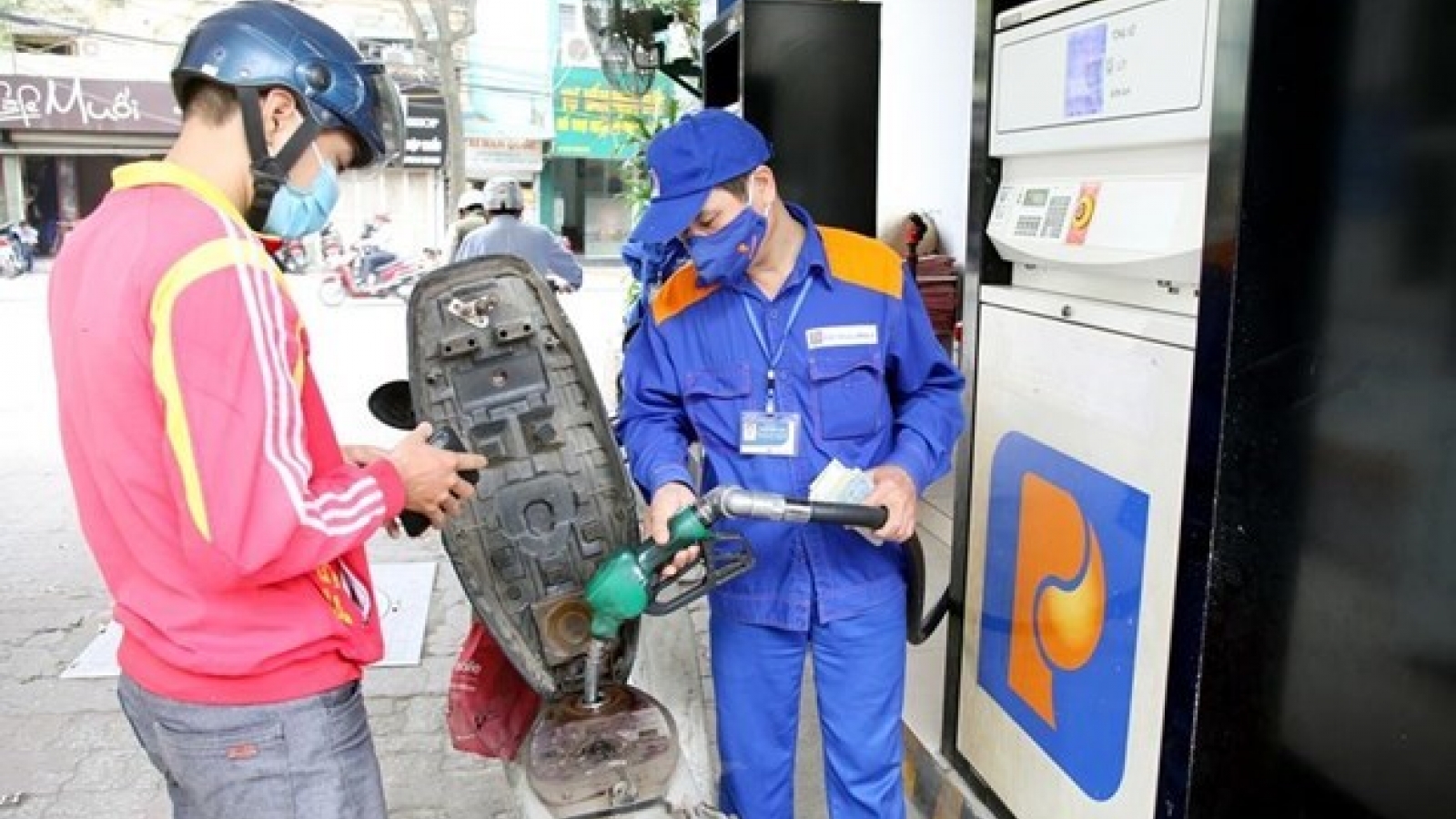 Petrol prices drop in latest review