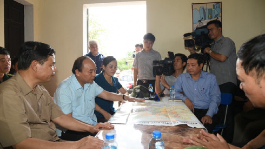 PM inspects flood response in Ninh Binh