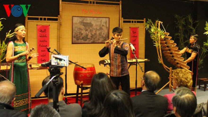 Homeland melody in France