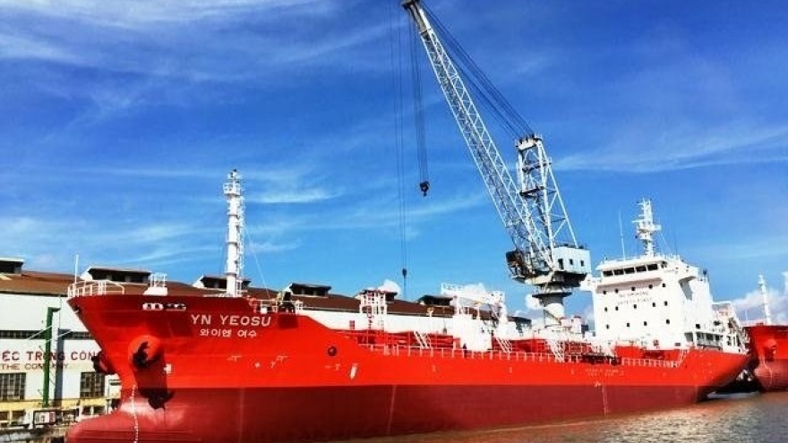 Pharung Shipyard delivers first oil tanker to RoK partner