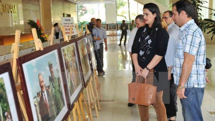 
        Photo exhibition marks 55 years of Vietnam-Cuba relations
                              