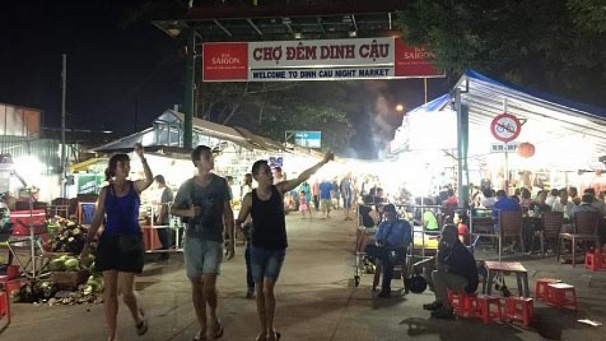 Authorities to shut down famous night market on Phu Quoc Island