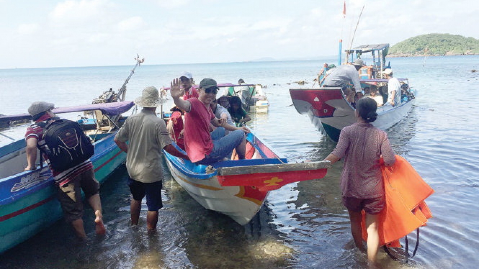 Local hospitality woos tourists to island off Phu Quoc