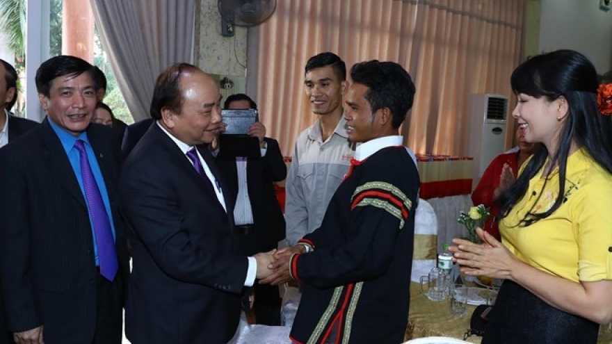 PM Phuc offers Tet gifts to Dak Lak locals